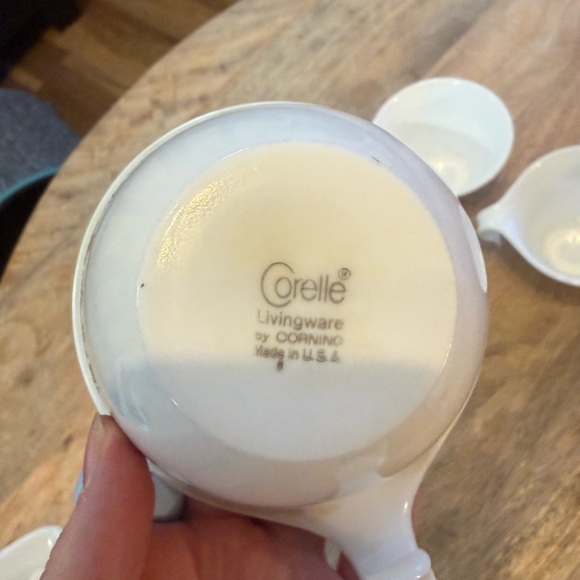 4 vintage Corelle Spring Blossom Crazy Daisy Mugs - Picture 4 of 6